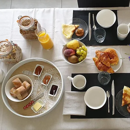 Le Grand Jardin Nocleg ze śniadaniem 3*